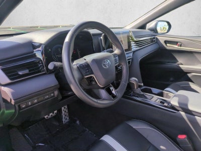 2025 Toyota Camry SE (Natl)
