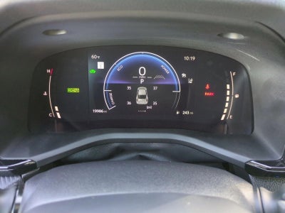 2025 Toyota Camry SE (Natl)