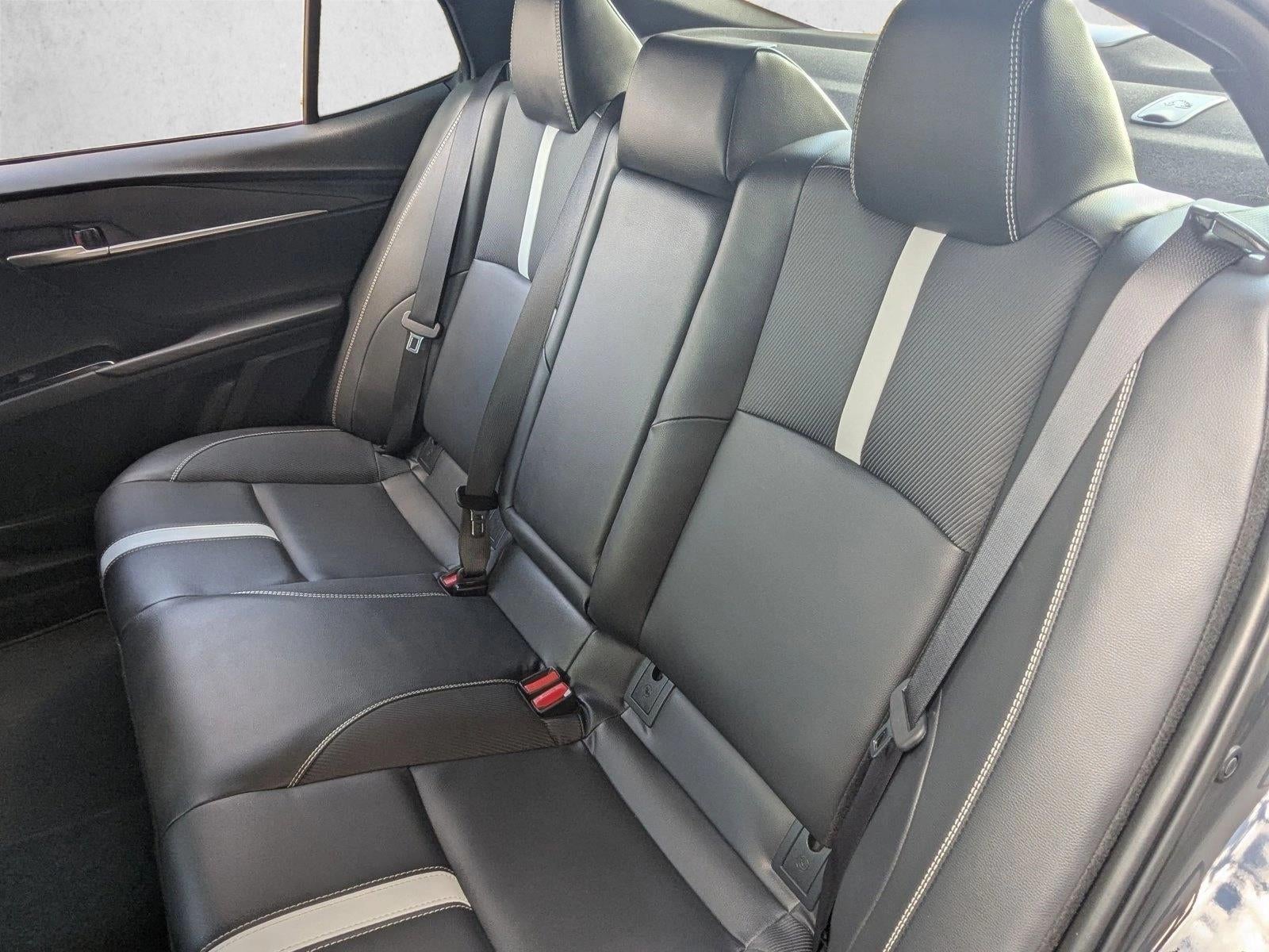 2025 Toyota Camry SE (Natl)