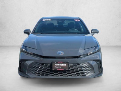 2025 Toyota Camry SE (Natl)