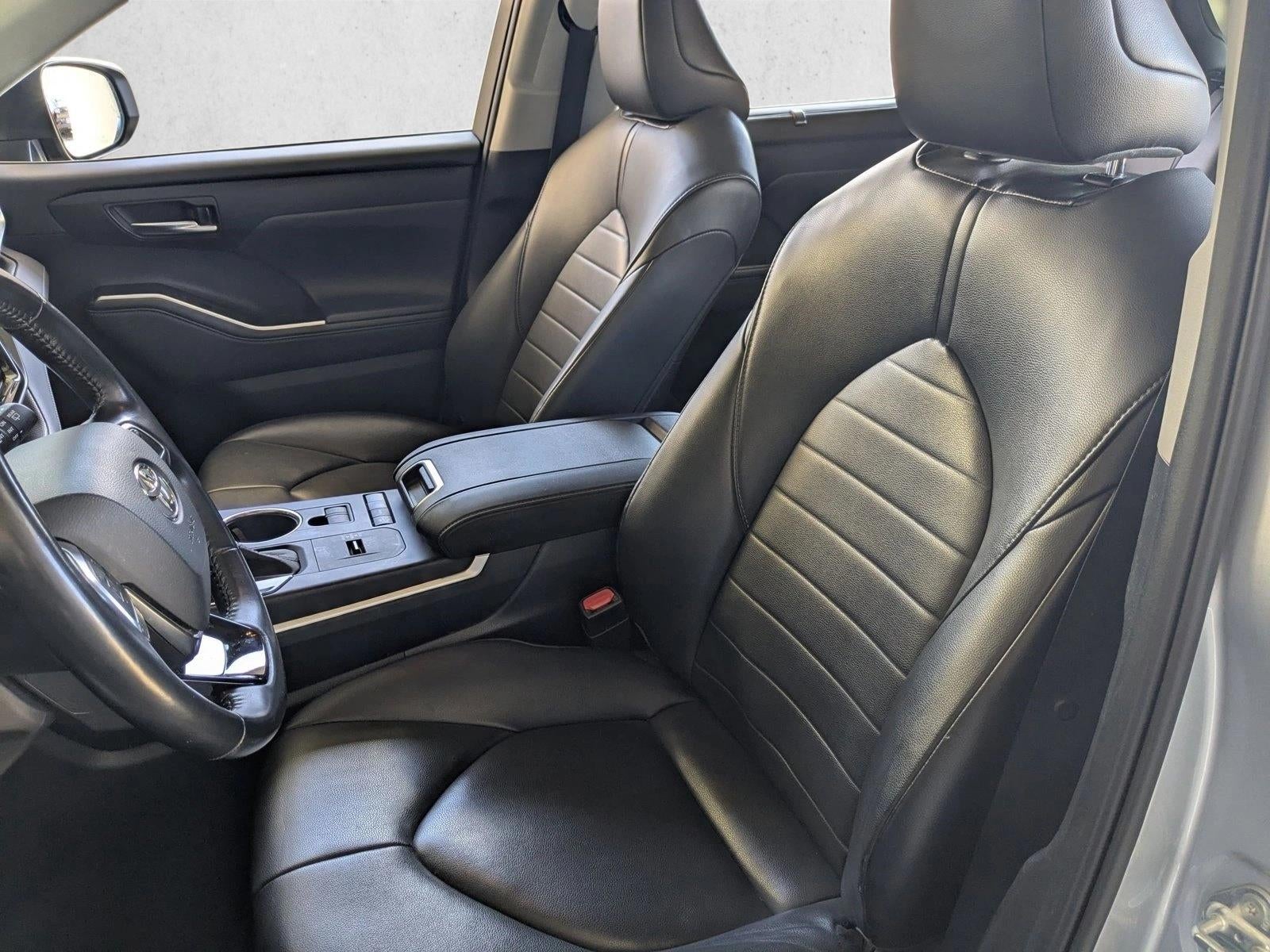 2020 Toyota Highlander XLE FWD (Natl)