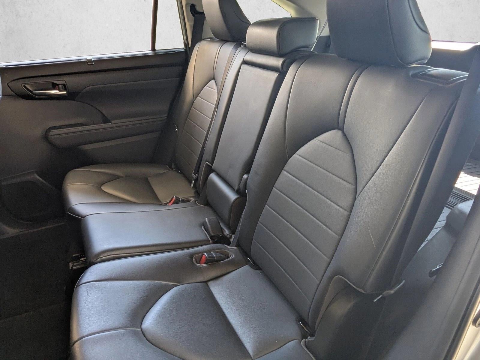 2020 Toyota Highlander XLE FWD (Natl)