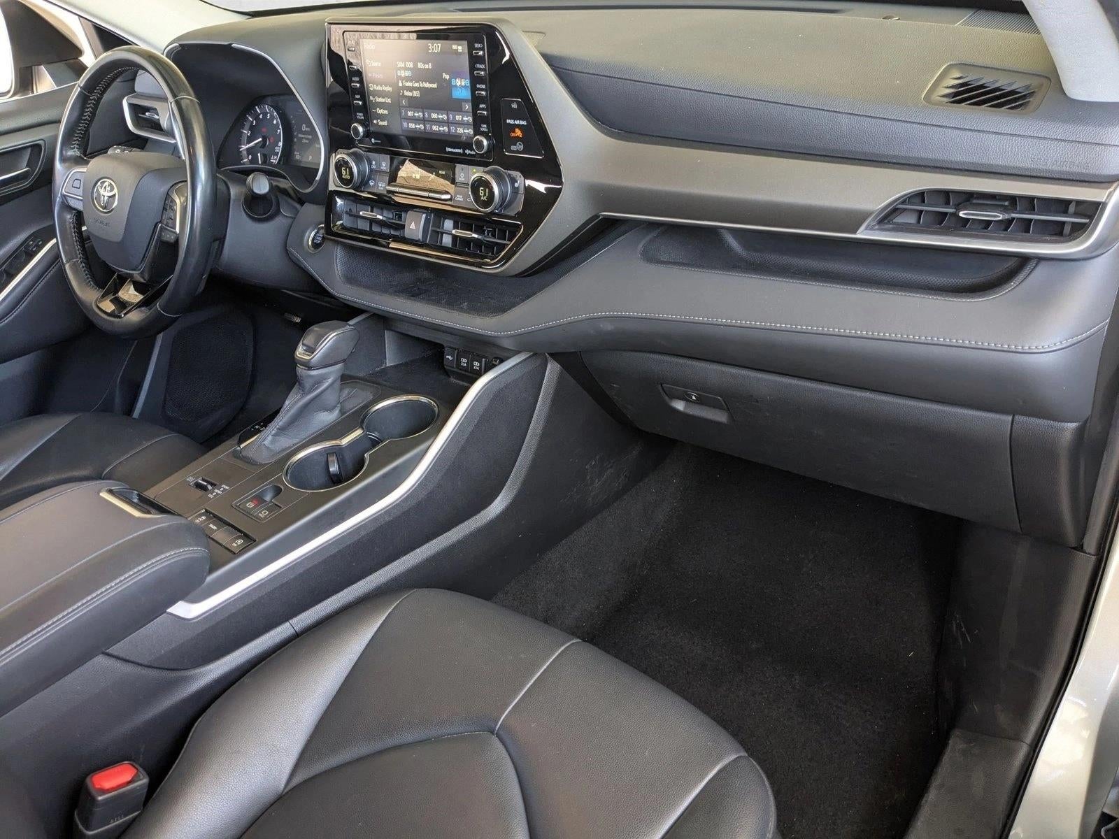 2020 Toyota Highlander XLE FWD (Natl)
