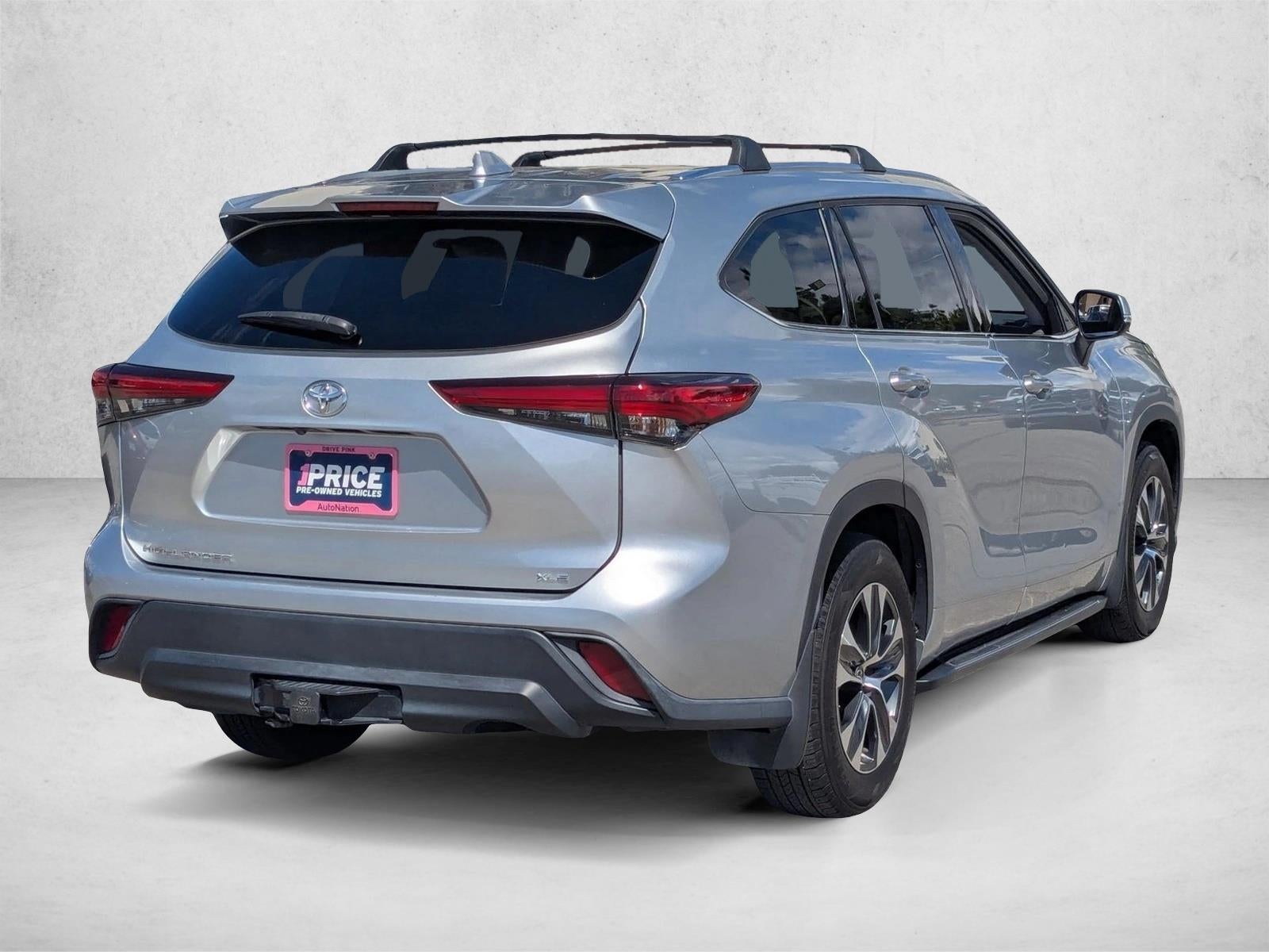 2020 Toyota Highlander XLE FWD (Natl)