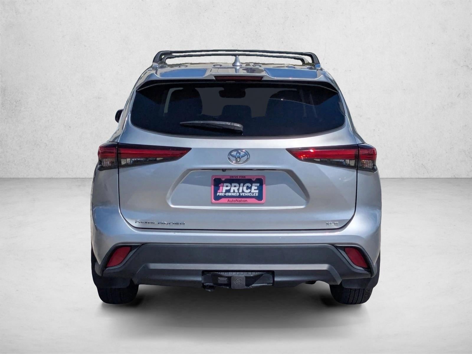 2020 Toyota Highlander XLE FWD (Natl)