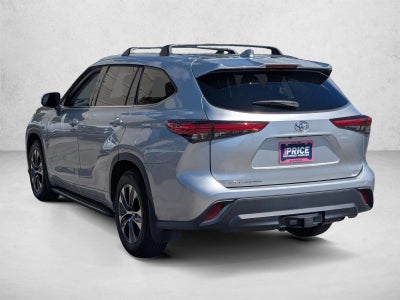 2020 Toyota Highlander XLE FWD (Natl)