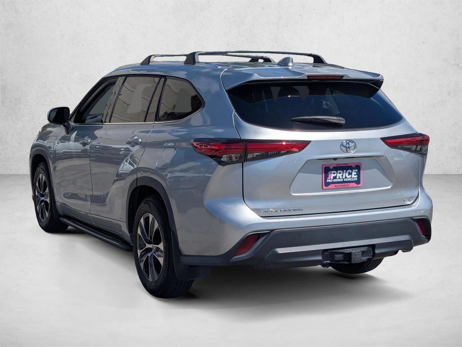 2020 Toyota Highlander XLE FWD (Natl)