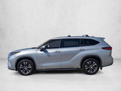 2020 Toyota Highlander XLE FWD (Natl)