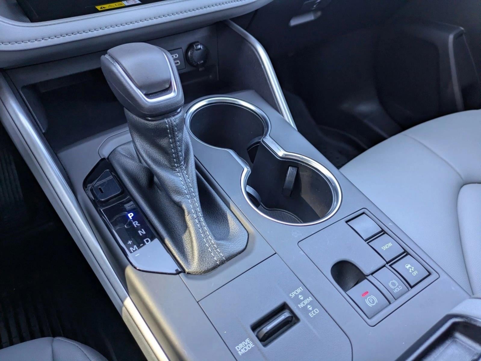 2023 Toyota Highlander XLE FWD (Natl)