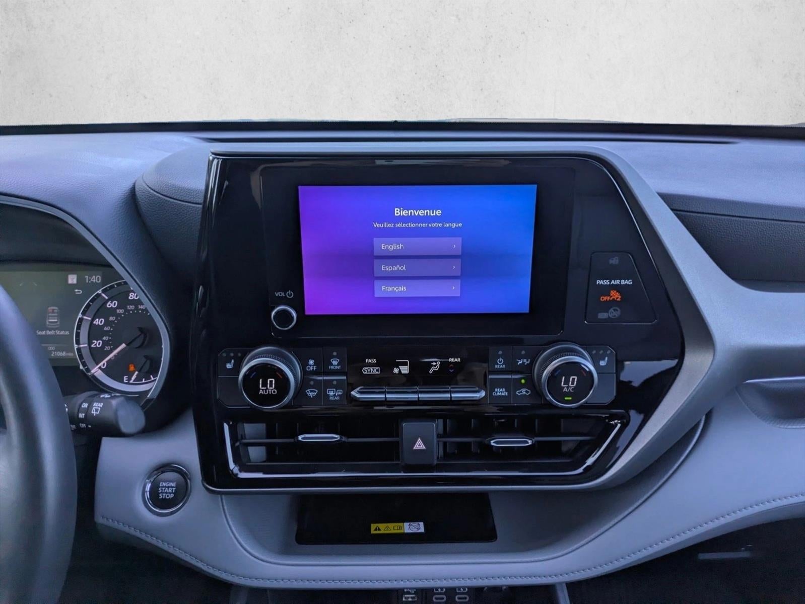 2023 Toyota Highlander XLE FWD (Natl)