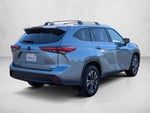 2023 Toyota Highlander XLE FWD (Natl)