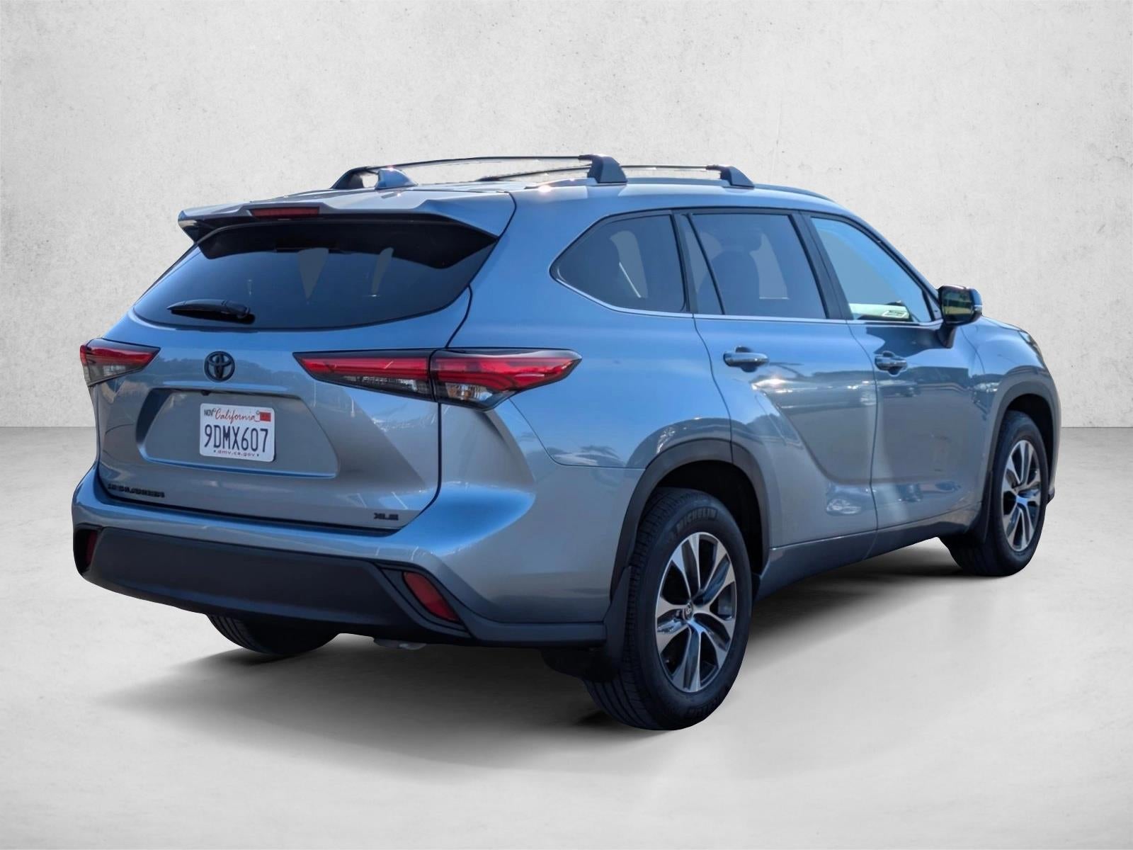 2023 Toyota Highlander XLE FWD (Natl)