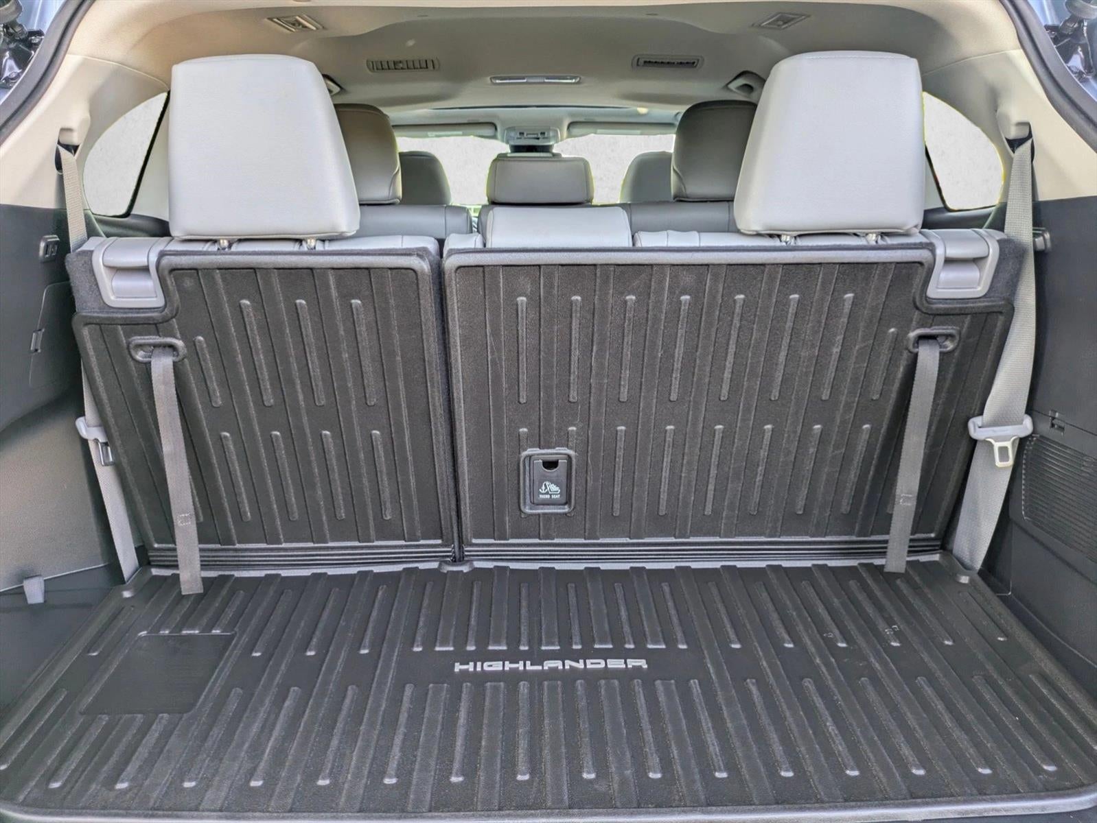 2023 Toyota Highlander XLE FWD (Natl)