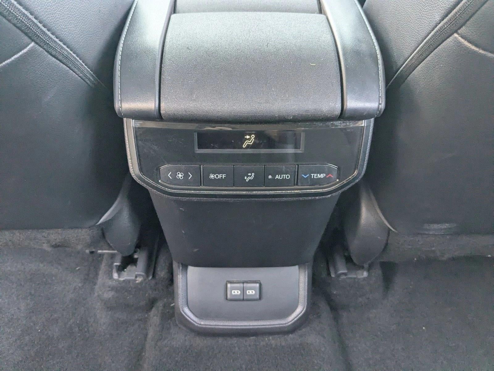 2023 Toyota Highlander XLE FWD (Natl)