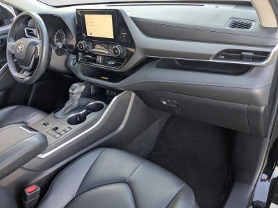 2023 Toyota Highlander XLE FWD (Natl)