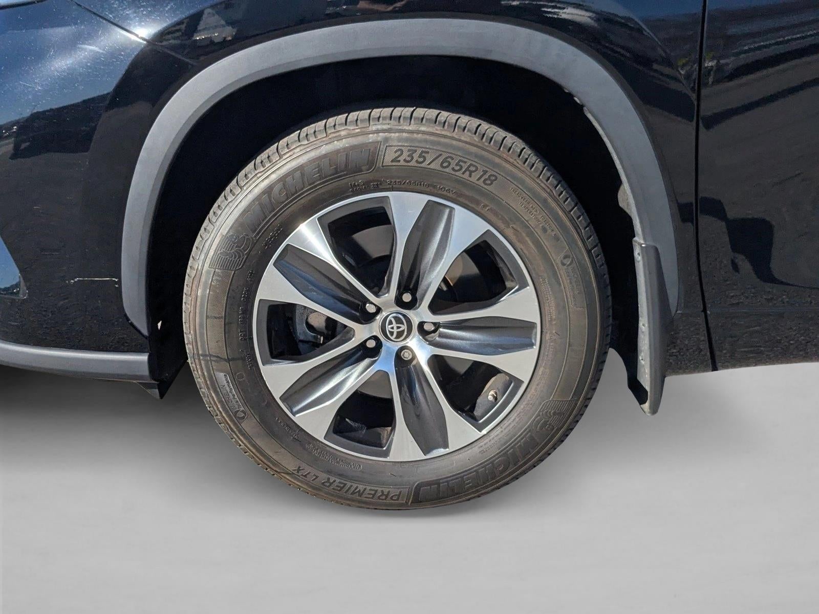 2023 Toyota Highlander XLE FWD (Natl)