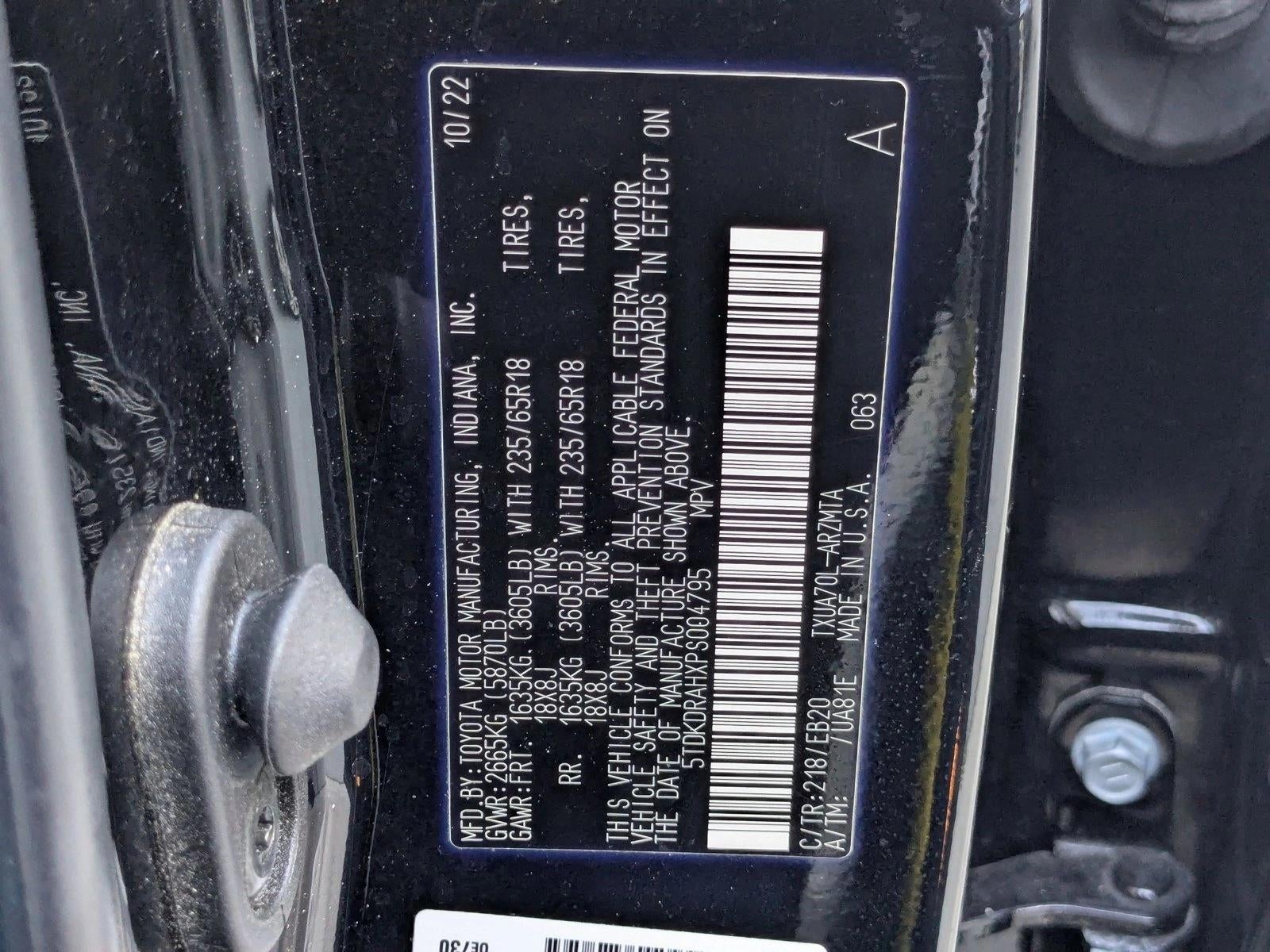 2023 Toyota Highlander XLE FWD (Natl)