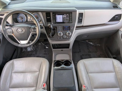 2018 Toyota Sienna XLE FWD 8-Passenger (Natl)