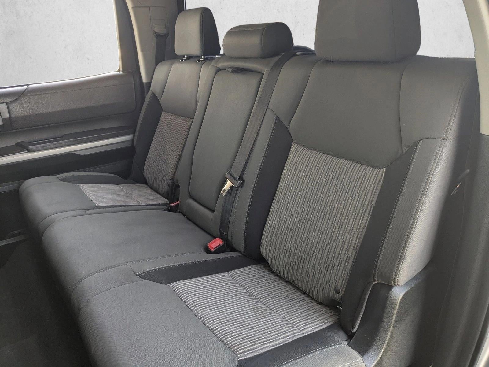 2017 Toyota Tundra 2WD 2WD SR5 CrewMax 5.5' Bed 4.6L (Natl)