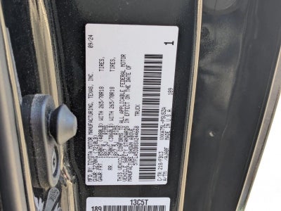 2025 Toyota Tundra 4WD 4WD SR5 CrewMax 5.5' Bed (Natl)