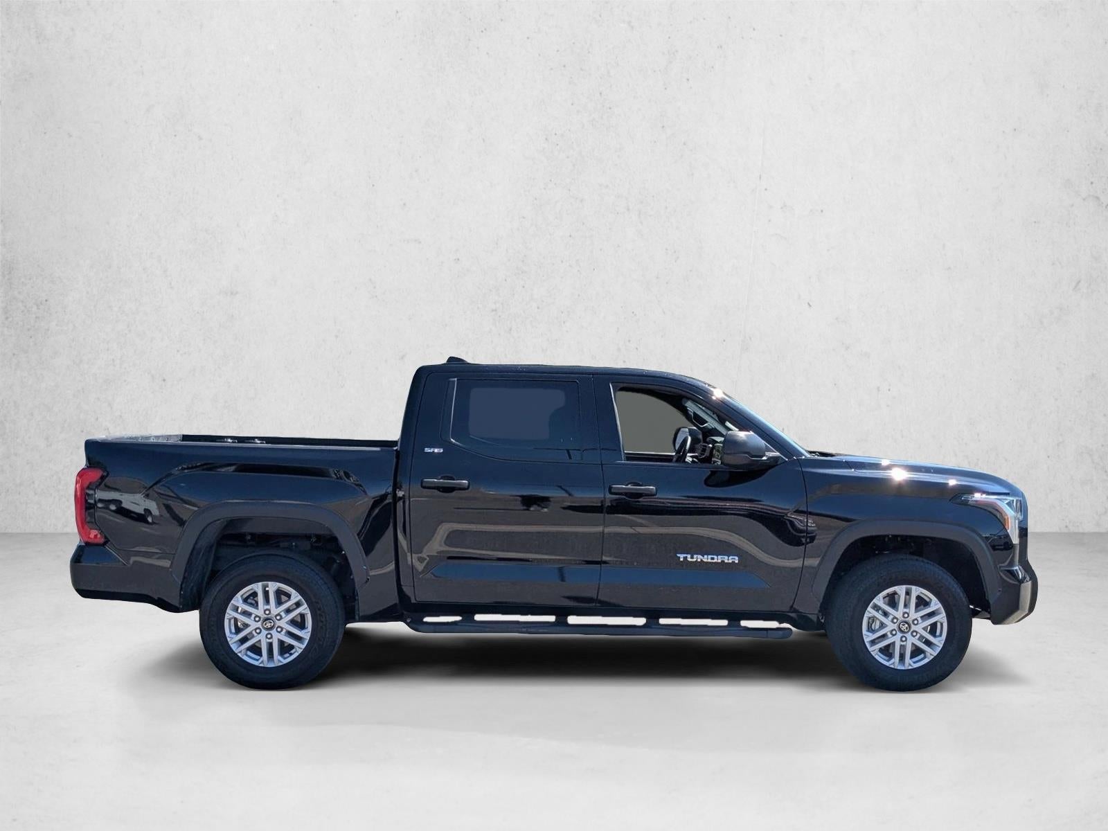 2025 Toyota Tundra 4WD 4WD SR5 CrewMax 5.5' Bed (Natl)