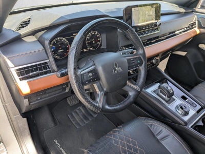 2023 Mitsubishi Outlander SEL FWD
