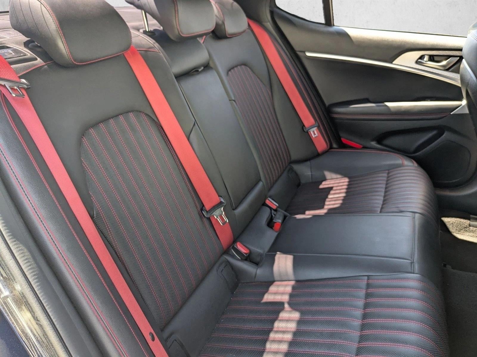 2023 Genesis G70 2.0T RWD