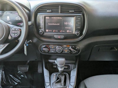 2024 Kia Soul LX IVT