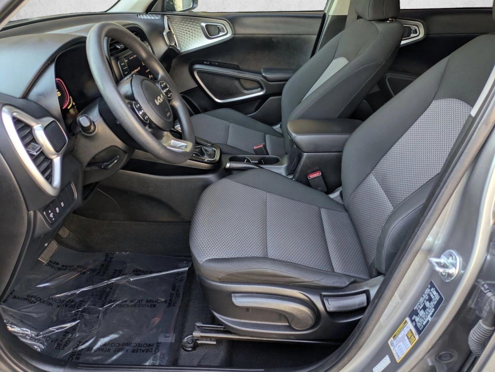 2024 Kia Soul LX IVT