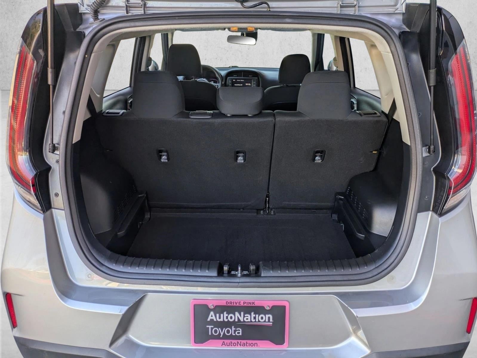 2024 Kia Soul LX IVT