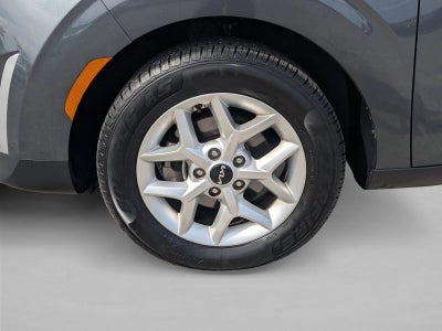 2023 Kia Soul LX IVT