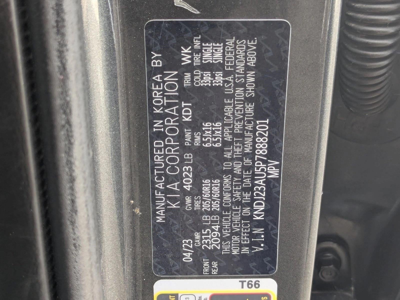 2023 Kia Soul LX IVT