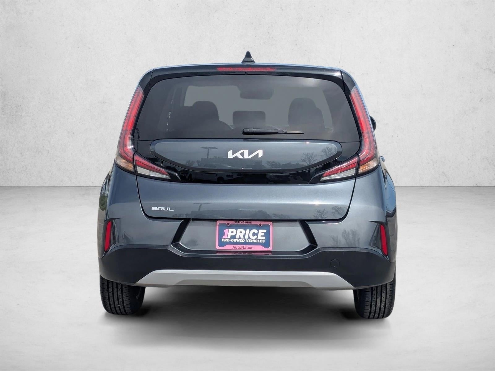 2023 Kia Soul LX IVT