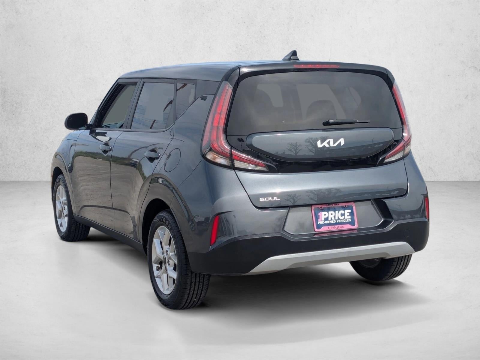 2023 Kia Soul LX IVT
