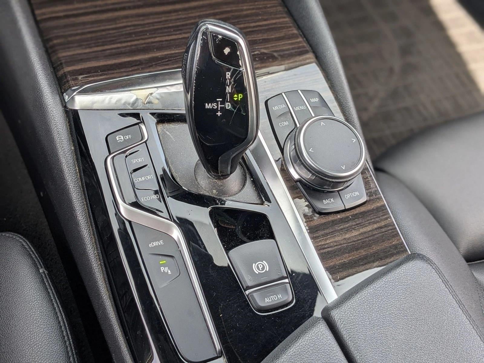 2019 BMW 530e iPerformance Plug-In Hybrid