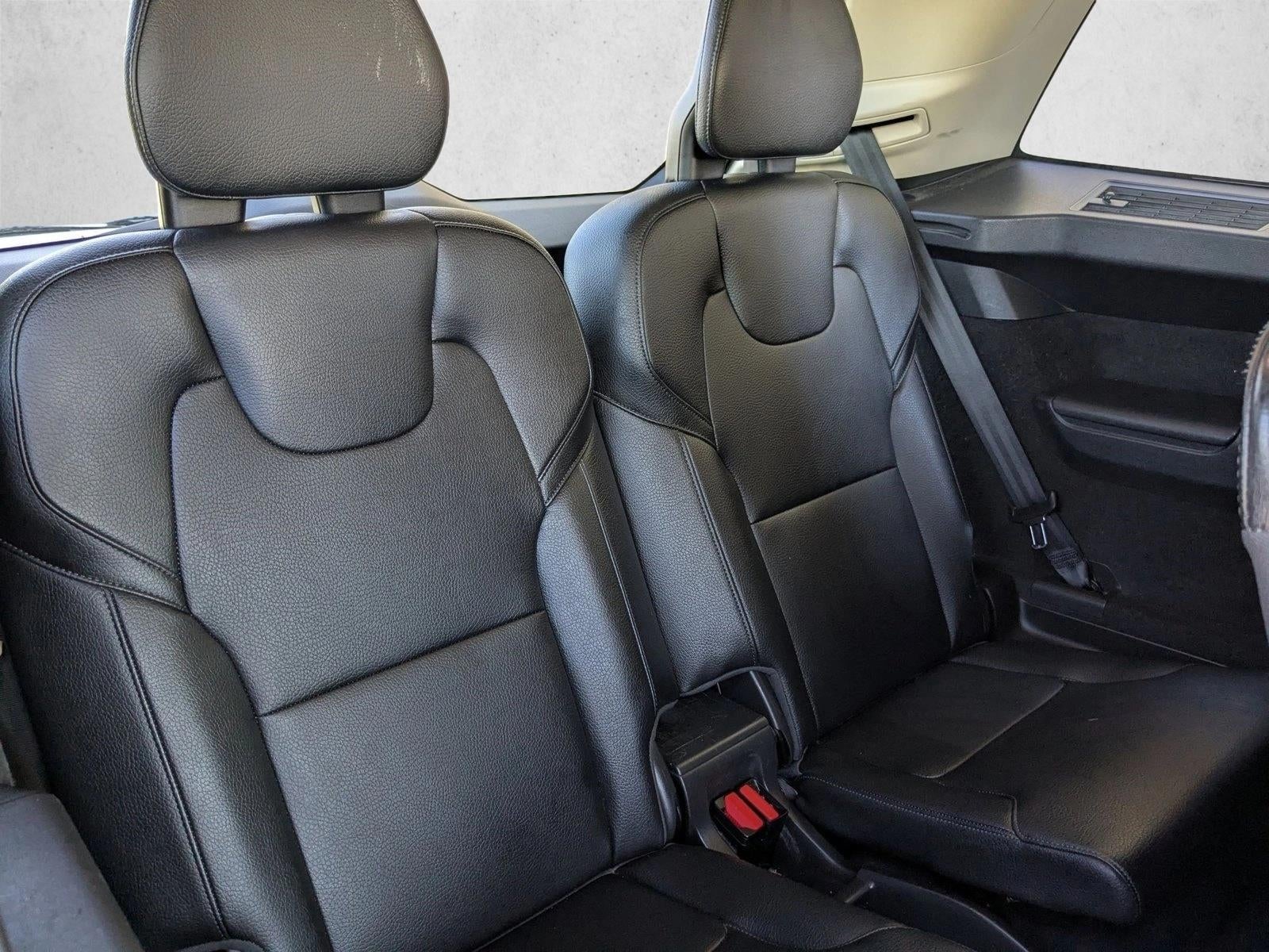 2018 Volvo XC90 T5 AWD 7-Passenger Momentum