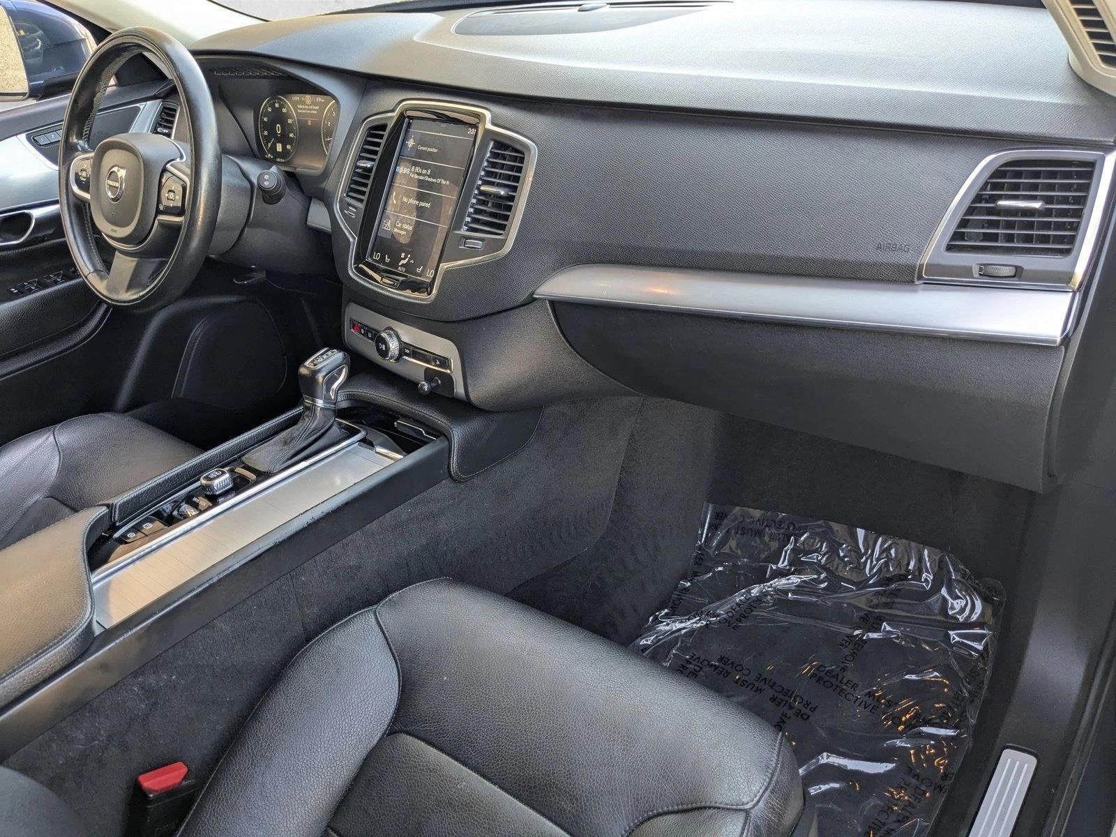 2018 Volvo XC90 T5 AWD 7-Passenger Momentum