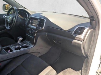 2018 Jeep Grand Cherokee Laredo 4x2 *Ltd Avail*