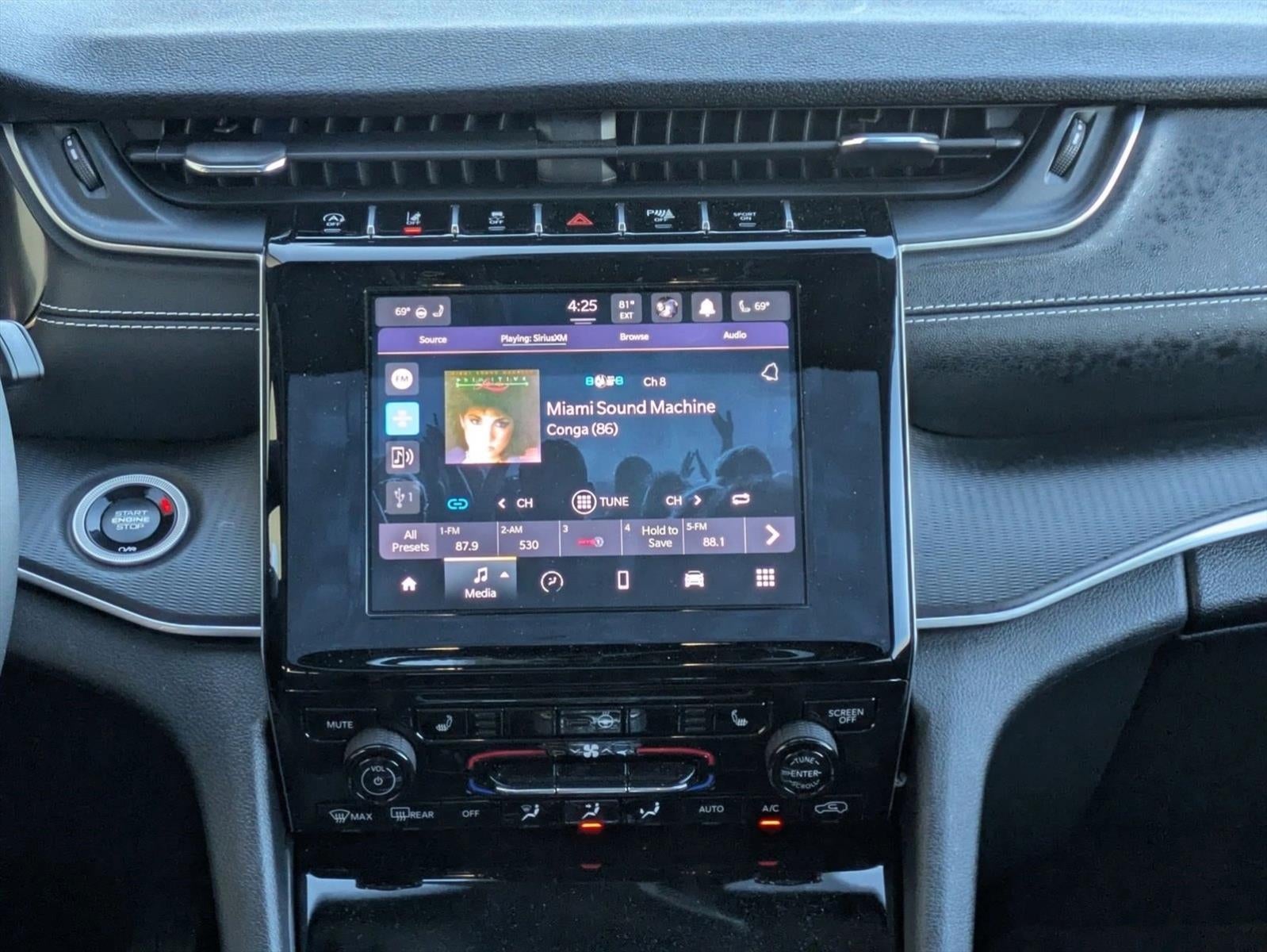 2025 Jeep Grand Cherokee L Altitude X 4x2