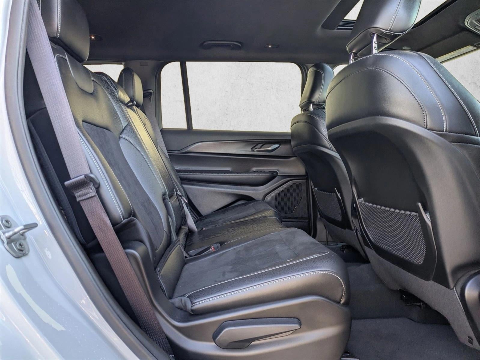 2025 Jeep Grand Cherokee L Altitude X 4x2