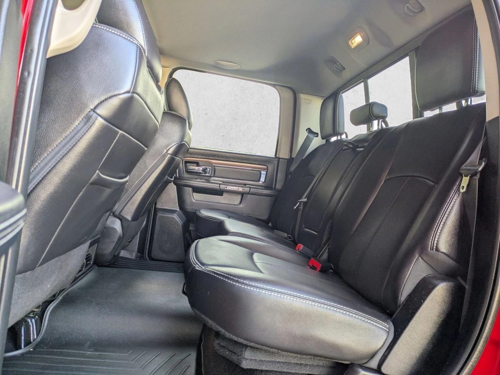 2018 RAM 1500 Laramie 4x4 Crew Cab 6'4" Box