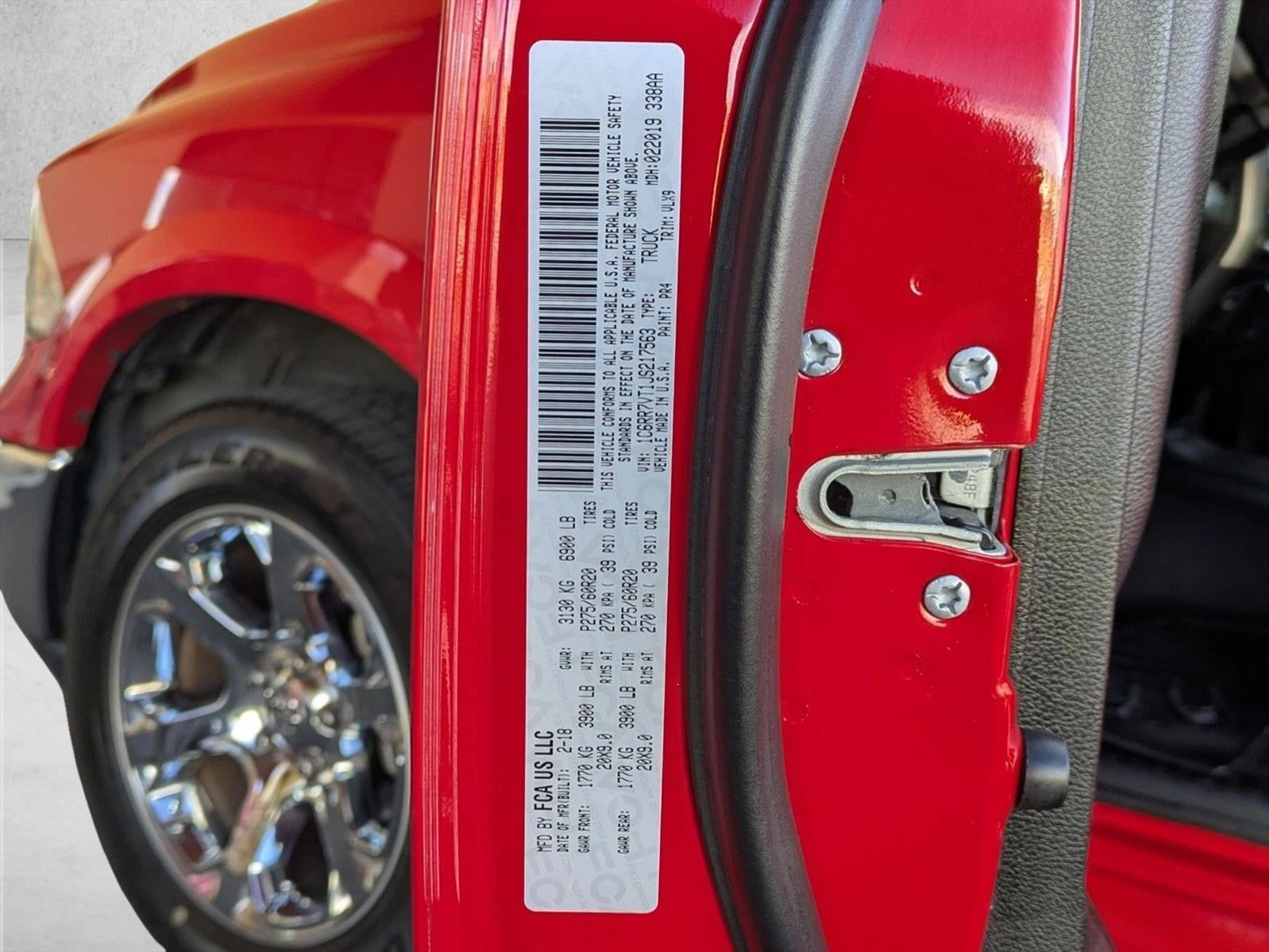 2018 RAM 1500 Laramie 4x4 Crew Cab 6'4" Box