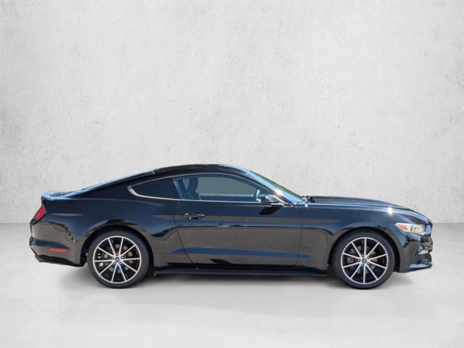 2015 Ford Mustang 2dr Fastback EcoBoost