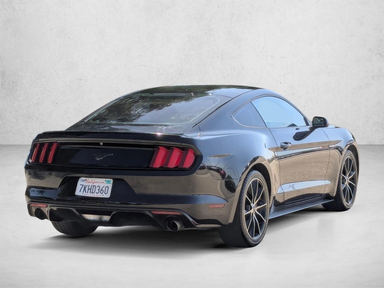 2015 Ford Mustang 2dr Fastback EcoBoost