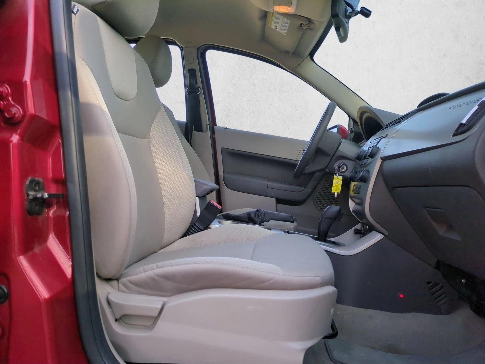 2009 Ford Focus 4dr Sdn SES