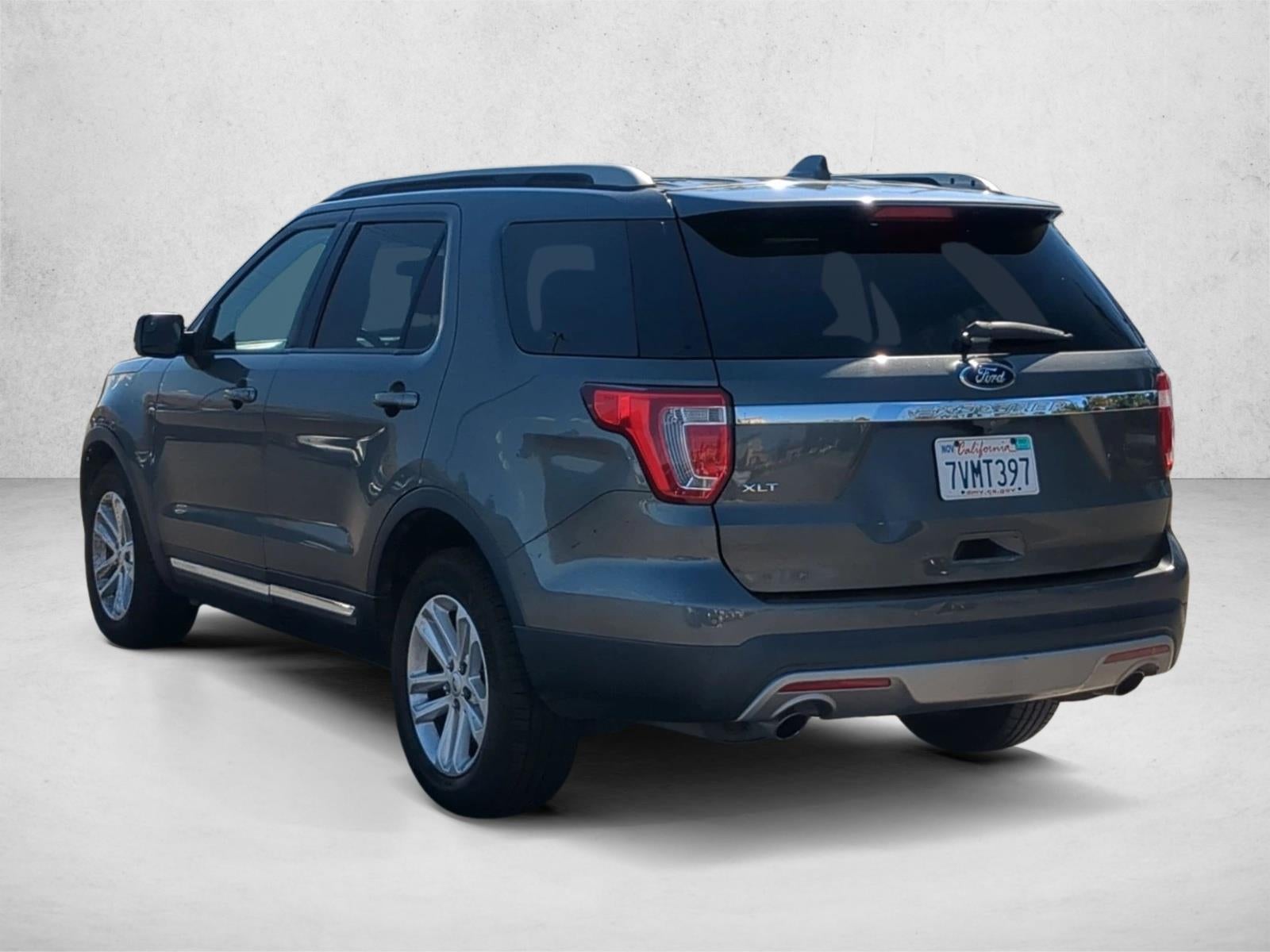 2017 Ford Explorer XLT FWD