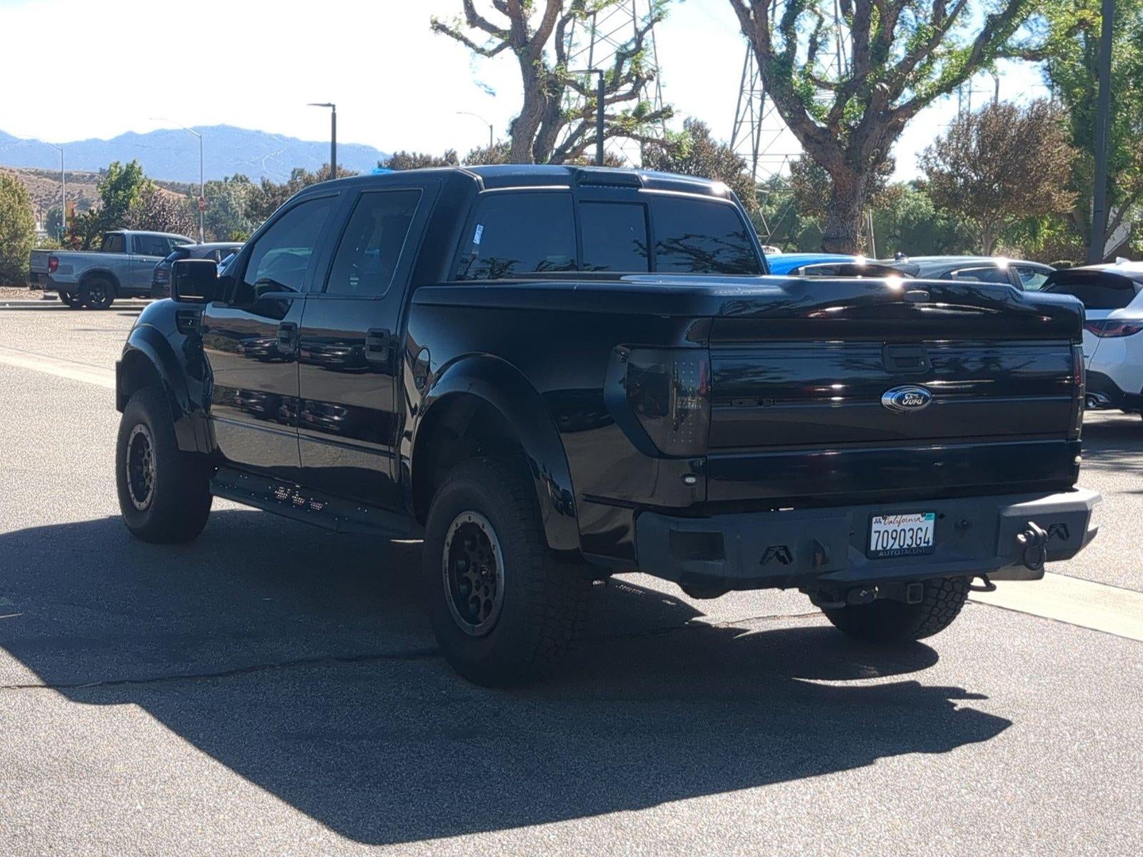2011 Ford F-150 4WD SuperCrew 5-1/2 Ft Box SVT Raptor