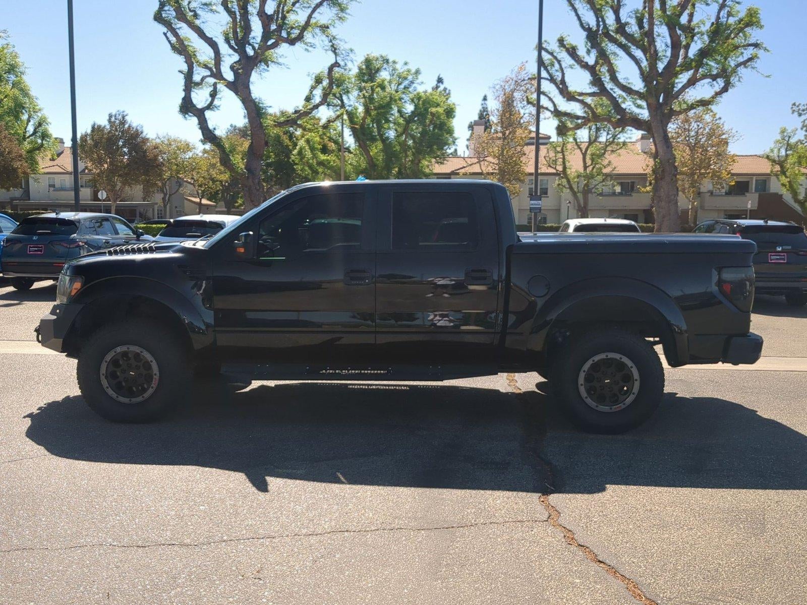 2011 Ford F-150 4WD SuperCrew 5-1/2 Ft Box SVT Raptor