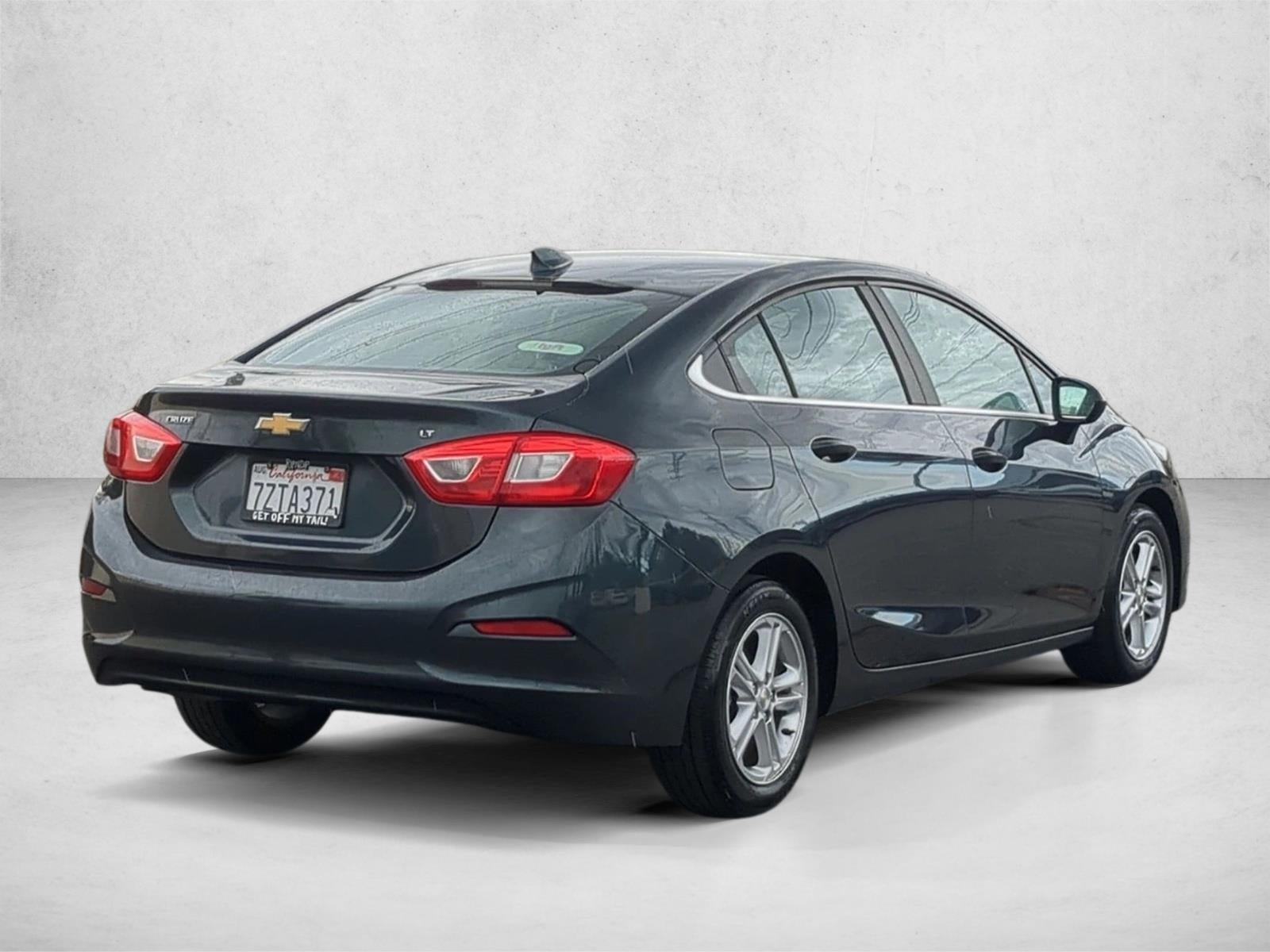 2017 Chevrolet Cruze Sedan LT (Automatic)