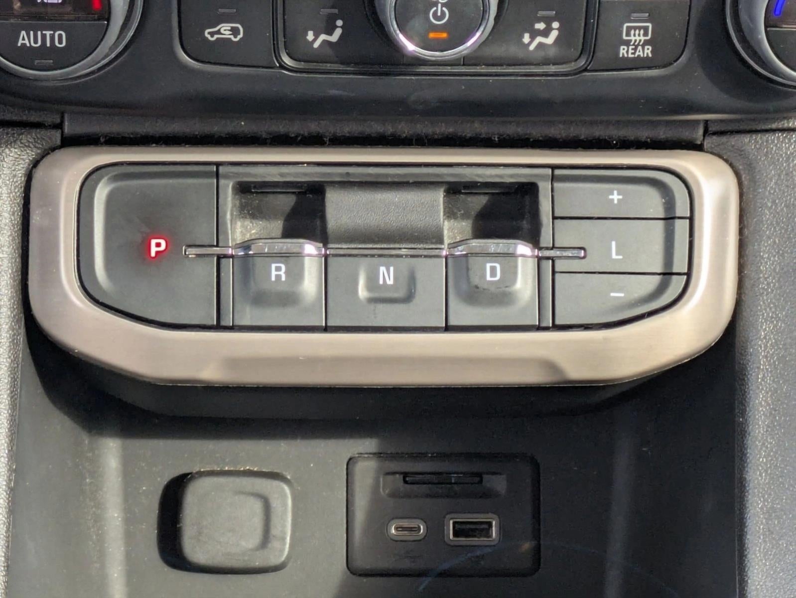 2023 GMC Acadia FWD Denali